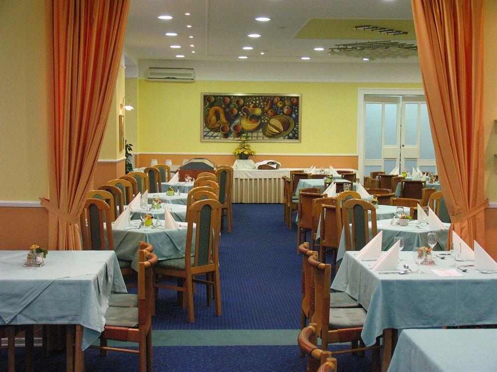 Hotel Krim Bled Ngoại thất bức ảnh