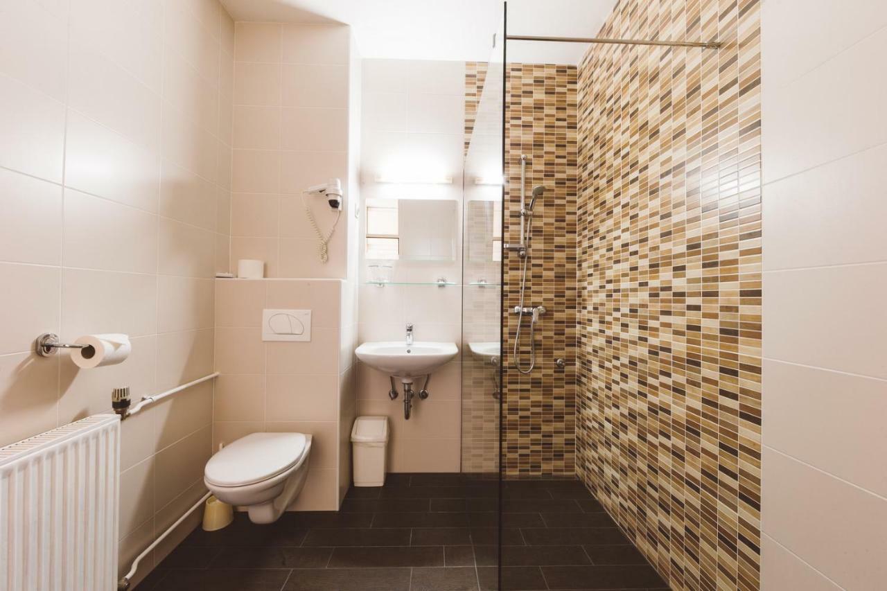 Hotel Krim Bled Ngoại thất bức ảnh