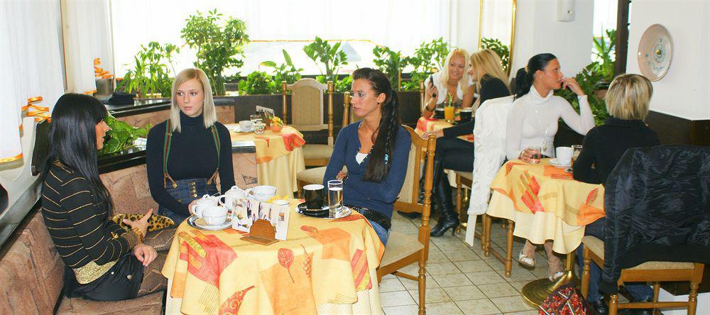 Hotel Krim Bled Ngoại thất bức ảnh